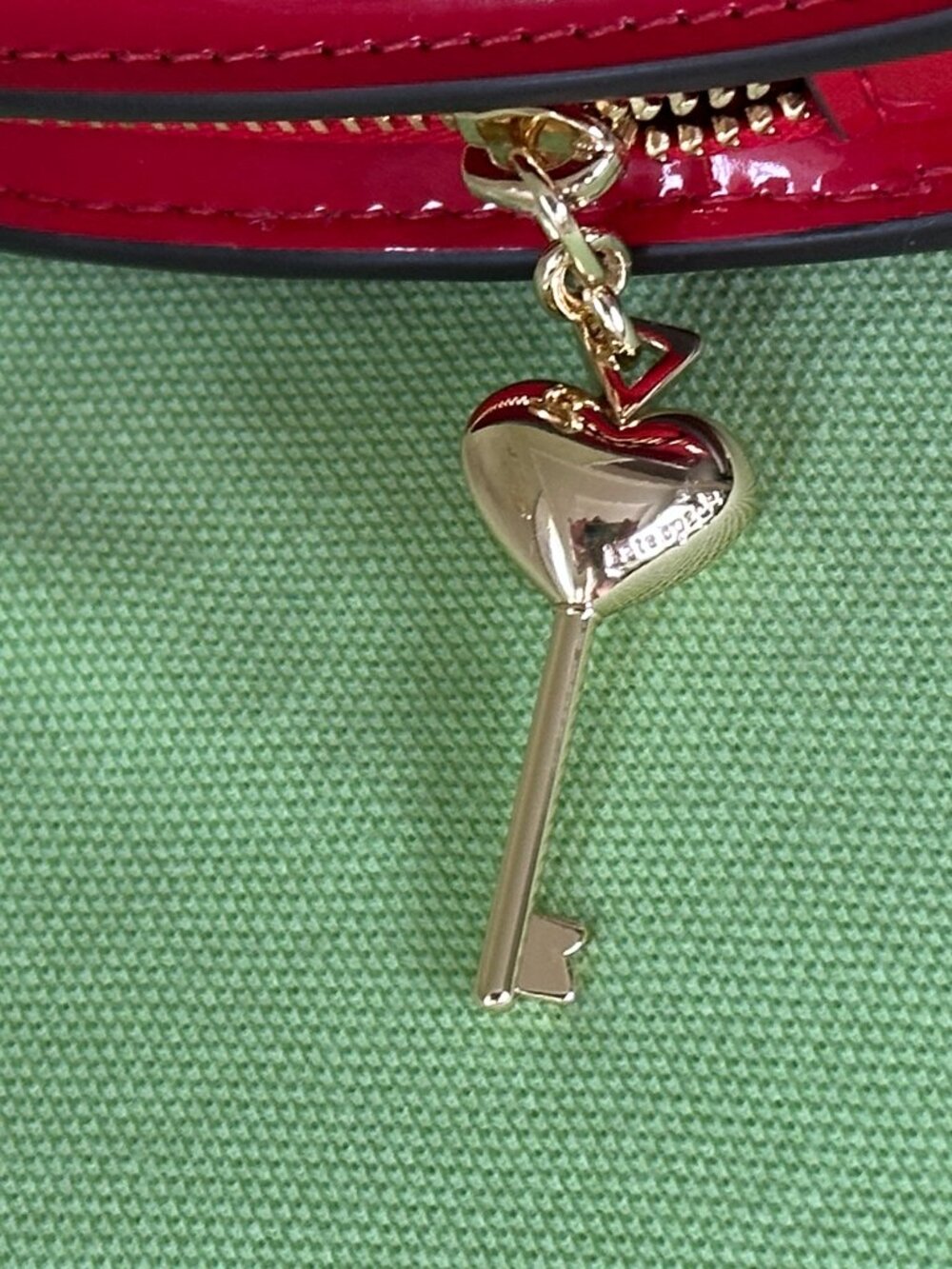 KATE SPADE KEY TO MY HEART WRISTLET:NWT CHERRY ROUGE - Picture 12 of 16